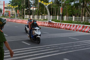 Cà Mau: Mỗi người dân là một chiến sĩ, mỗi hộ dân là một pháo đài, quyết tâm đẩy lùi dịch Covid-19