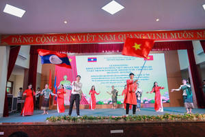 Trường Đại học Nghệ An khai giảng lớp tiếng Việt cho 175 lưu học sinh Lào