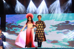 Ngắm nhan sắc rực rỡ của nam thanh nữ tú trường Ams