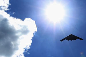 Mỹ điều máy bay ném bom tàng hình B-2 đến châu Á