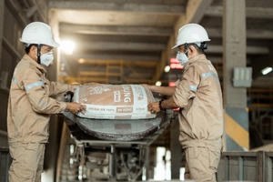 Giá liên tục tăng, doanh nghiệp xi măng làm ăn ra sao?