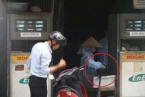 Bàn tay móc túi, sao mãi không bị chặn?