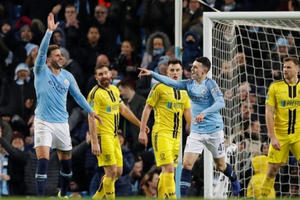 Man City 9-0 Burton Albion: Tỉ số không tưởng