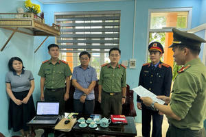 Quảng Bình: Khởi tố 11 bị can do vi phạm quy định về đấu thầu, mua bán hóa đơn, chứng từ Quảng Bình: Khởi tố 11 bị can do vi phạm quy định về đấu thầu, mua bán hóa đơn, chứng từ