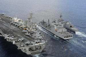 Tàu sân bay USS Theodore Roosevelt của hải quân Hoa Kỳ ghé thăm Đà Nẵng Tàu sân bay USS Theodore Roosevelt của hải quân Hoa Kỳ ghé thăm Đà Nẵng