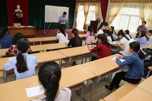 10 điểm Lý, 0 điểm toán: Không thể "khoanh bừa" mà được 10 điểm