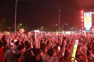 Hàng chục nghìn người hòa mình vào lễ hội âm thanh, ánh sáng tại TP Biên Hòa