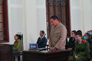 Dùng cuốc bổ chết hàng xóm vì mâu thuẫn từ chuyện cái bờ ao