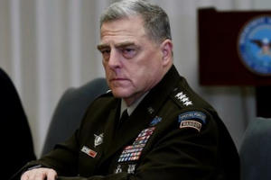 Sau Nhà Trắng, Covid-19 “tấn công” Lầu Năm Góc