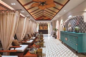 "Cú vấp ngã" đầu tiên của hoa hậu Kỳ Duyên trên thương trường