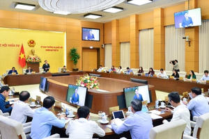 Xem xét đề nghị xây dựng dự án Luật Chuyển đối giới tính