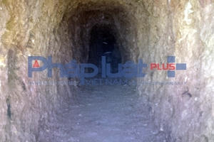 Nghi án Bí thư huyện đào hầm rượu để tìm vàng?