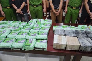Công an Nghệ An thu giữ 60 bánh heroin và 37kg ma túy đá Công an Nghệ An thu giữ 60 bánh heroin và 37kg ma túy đá