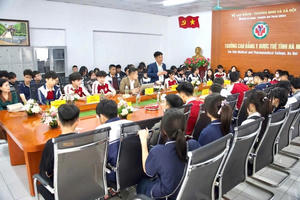 Tham quan, tìm hiểu mô hình phổ thông cao đẳng và trải nghiệm các hoạt động phong trào tại Trường Cao đẳng Y Dược Tuệ Tĩnh Hà Nội