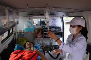 Cứu nạn thuyền viên lâm bệnh nguy kịch trên ngư trường quần đảo Hoàng Sa