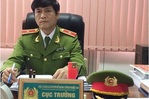 Vụ cựu Cục trưởng C50 bị bắt và tước quân tịch: Lộ diện manh mối từ vụ lừa thẻ cào điện thoại