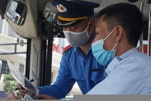 Kiểm tra, xử lý xe ô tô kinh doanh vận tải, xe container chưa lắp camera giám sát