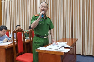 Phó giám đốc Công an tỉnh Bắc Giang: “Sẽ xử lý nghiêm những cán bộ chiến sĩ nào bảo kê cho xe quá tải!”