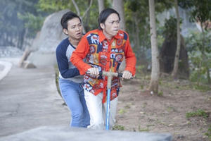 Phim “oanh tạc” phòng vé của cha con Hoài Linh lên sóng Tết nguyên đán