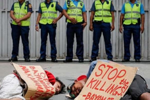 Tổng thống Philippines: Những kẻ nghiện ma túy không phải con người