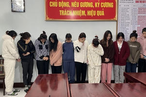 Hưng Yên: Phát hiện 12 đối tượng đang “bay lắc” tại quán Karaoke