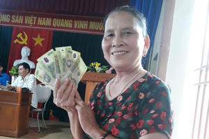 Tặng 100.000 đồng dịp Tết Độc lập - Món quà ý nghĩa kết nối người Việt