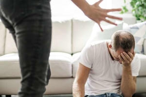 Nam giới cũng là nạn nhân của bạo lực gia đình