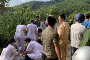 Quảng Ninh: Ít nhất 1 người thiệt mạng và hàng chục người bị thương khi ô tô khách lao xuống vực