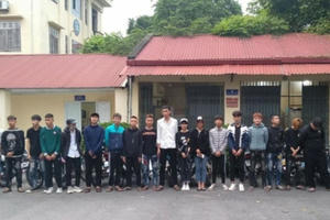 Bắt giữ 50 đối tượng thanh thiếu niên bốc đầu xe mô tô ở Tam Đảo