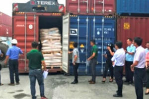 Việt Nam sẽ áp dụng chính sách xuất trả container phế liệu