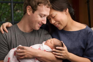 Bản tin Facebook ngày 2/9: Mối tình giản dị của tỷ phú Mark Zuckerberg