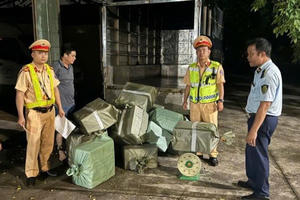 Bắt giữ 3 tạ lòng lợn khô không rõ nguồn gốc