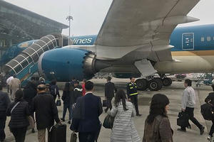 Hàng không tăng chuyến, đường sắt hết vé