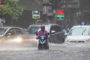 Mưa to kèm giông trên diện rộng trong vài ngày tới