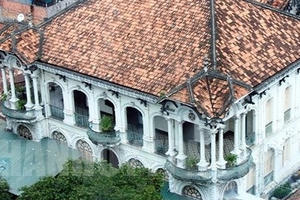 Địa ốc 7AM: Tiến hành trùng tu căn biệt thự cổ, nguy cơ lãnh trái đắng từ sốt đất ảo