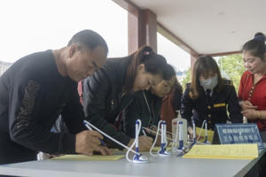 Lào Cai: Cửa khẩu Quốc tế tăng cường chống dịch cúm Corona ngay đầu năm mới