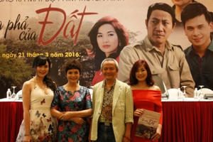 "Gia phả của đất" hé lộ bức tranh sáng tối của vùng quê Bắc Bộ thời kỳ bao cấp sang đổi mới