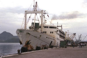 Thảm họa khiến hơn 4.000 người chết cháy dưới biển