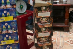 Lâm Đồng: Khởi tố người đàn ông "om" gần 30kg pháo lậu trong nhà