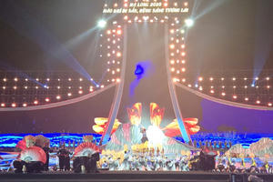 Đêm khai mạc Hạ Long Concert 2025 - rực rỡ và đầy cảm xúc Đêm khai mạc Hạ Long Concert 2025 - rực rỡ và đầy cảm xúc