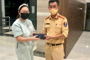 Hà Nội: Cảnh sát Giao thông gây ấn tượng tốt đẹp với bạn bè quốc tế