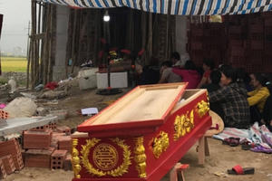 Bị đánh chết khi một mình đến nhà chủ nợ