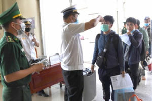 Quân đội tiếp nhận, cách ly người trở về từ vùng dịch