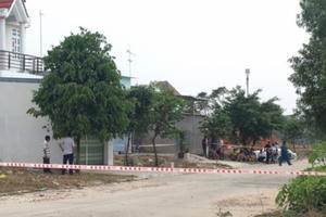 Bình Dương: Phát hiện chồng chết trong tư thế treo cổ, vợ nằm chết dưới nhà