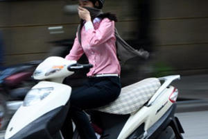 Dự báo thời tiết 13/10, miền Trung giảm mưa, Bắc Bộ chuyển lạnh