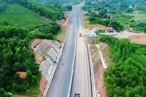 Tin kinh tế 6AM: Cao tốc Bắc Giang-Lạng Sơn sắp thông xe; Hành trình từ “vàng đen” đến “vàng mười” của Quảng Ninh