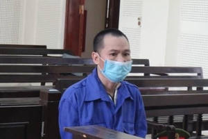 Vợ ở tù vì ma túy, chồng "nối gót" theo sau Vợ ở tù vì ma túy, chồng "nối gót" theo sau