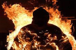 Điều tra vụ án người chồng chết cháy trong tư thế ngồi