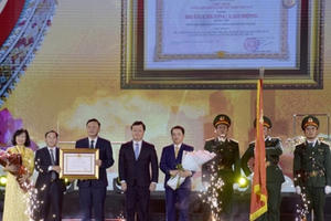 Huyện Tân Kỳ đón nhận Huân chương Lao động hạng Nhì