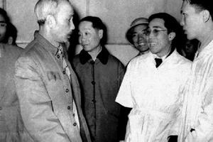 Lời dạy quý báu của Bác Hồ về nghề thầy thuốc